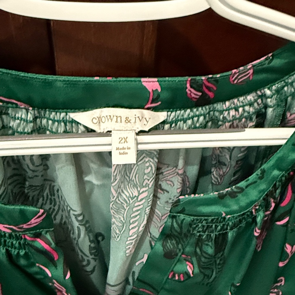 crown & ivy Green Blouse with Pink Accents